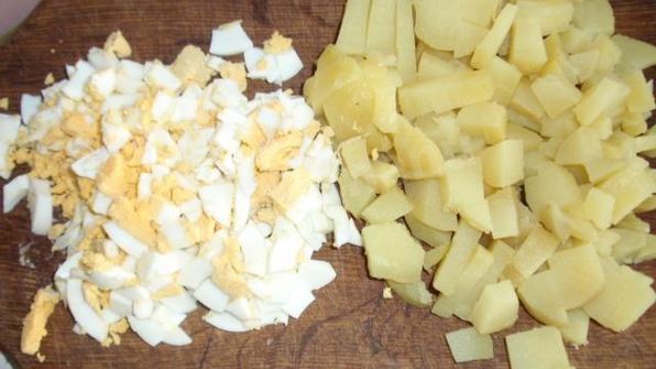 окрошка на курином бульоне