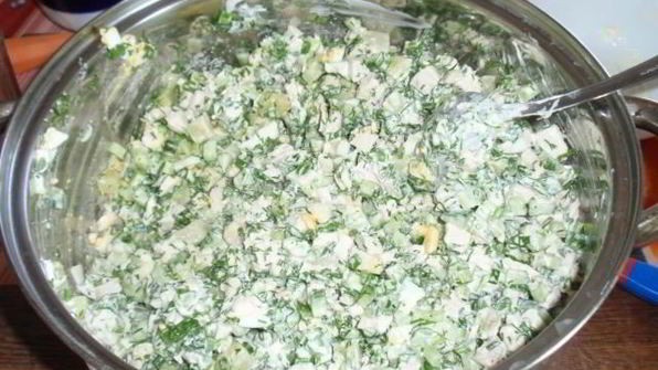 окрошка на курином бульоне