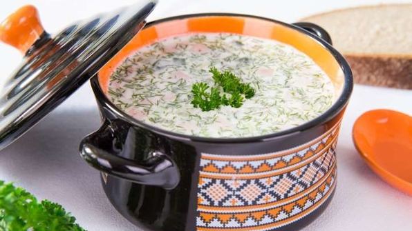 окрошка на сыворотке с колбасой