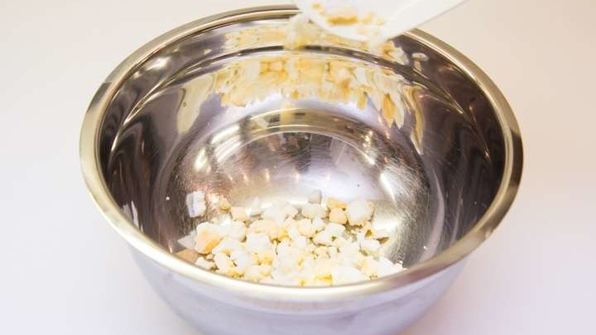 окрошка на сыворотке с колбасой