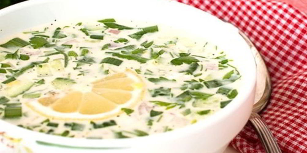 Рецепт окрошки на воде с сервелатом и лимоном