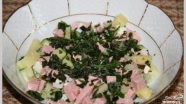 окрошка с квасом и кефиром