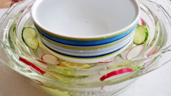 окрошка сборная мясная в ледяной чаше