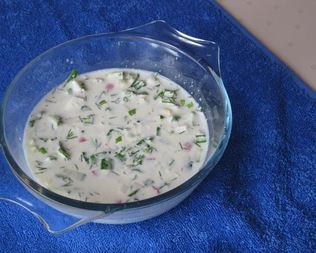 Вкусная окрошка на сметане и воде