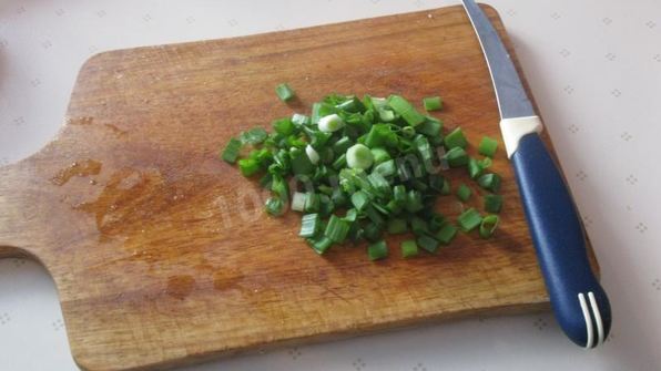 вкусная окрошка на сметане и воде