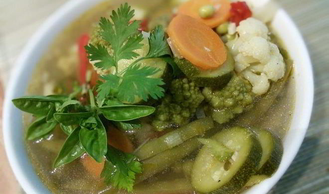 Минестроне с песто