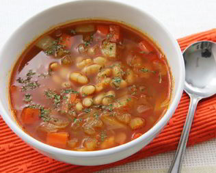 Овощной суп с фасолью