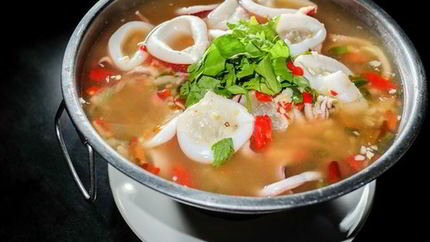 Овощной суп с кальмарами