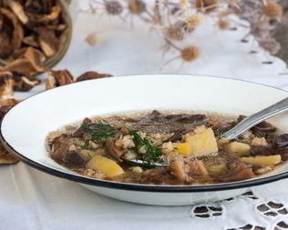 Овощной суп с вешенками