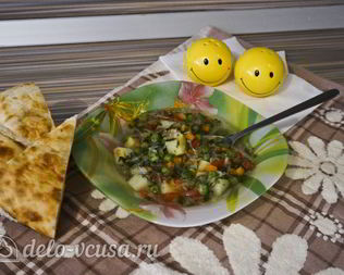 Овощной суп с зеленым горошком