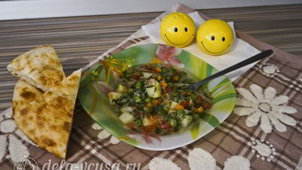 Овощной суп с зеленым горошком