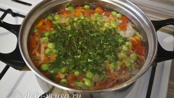 овощной суп с зеленым горошком