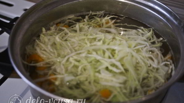 овощной суп с зеленым горошком