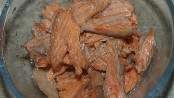 суп из форели с плавленным сыром и овощами