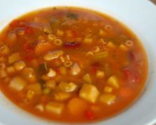 Суп минестроне с песто