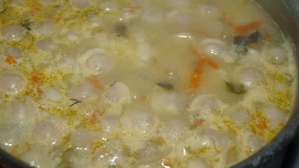 суп овощной с пельменями