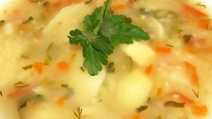 Рассольник на курином бульоне с пшеном