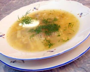 Рассольник с говяжьими почками и перловкой