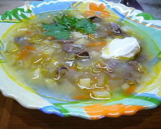 Рассольник с куриными потрошками