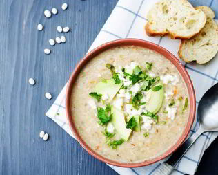 Рассольник с маринованными кабачками и кукурузной крупой