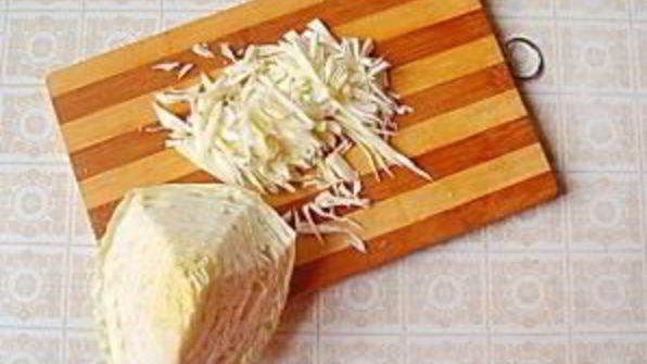 диетические щи с сельдереем и свежей капустой