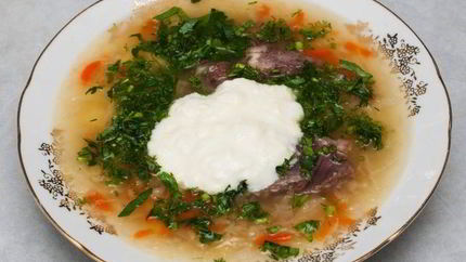 Щи из капусты со свининой