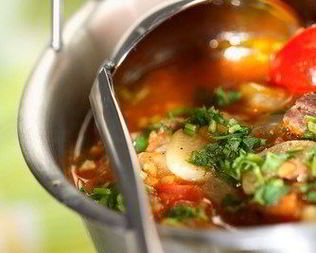 Щи рыбные с орехами