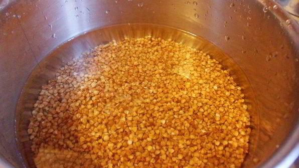 щи с гречкой и печенкой