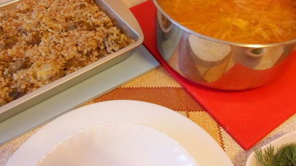 щи с гречкой и печенкой