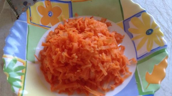 щи зеленые с крапивой на курином бульоне