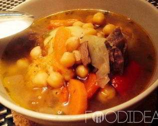 Шурпа из баранины в казане