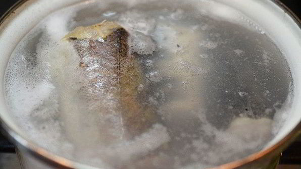 рыбная солянка с грибами и креветками