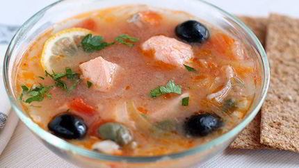 Рыбная солянка с семгой