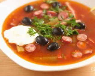 Солянка сборная мясная с колбасой