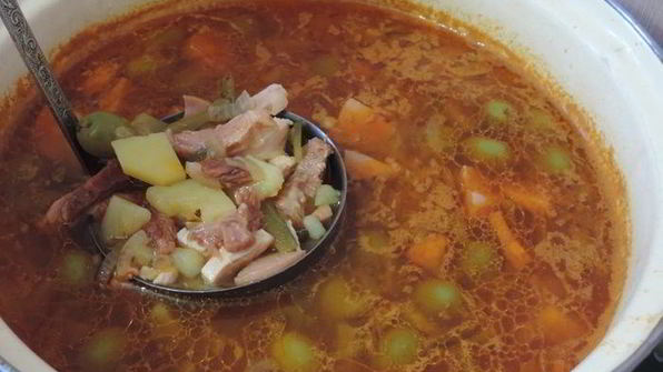суп-солянка обедаем дома