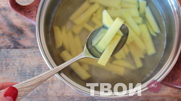 суп из консервированной горбуши