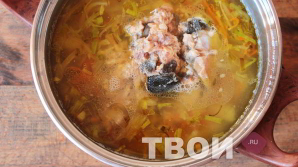 суп из консервированной горбуши