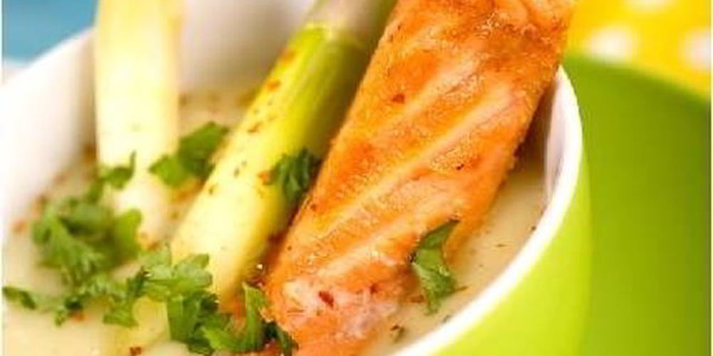 Рецепт супа из копченой семги и зеленой спаржи