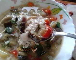 Суп куриный с баклажанами и яйцом