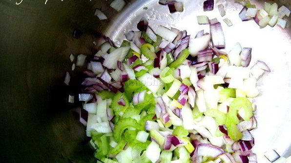 сливочный суп-пюре с овощами и курицей