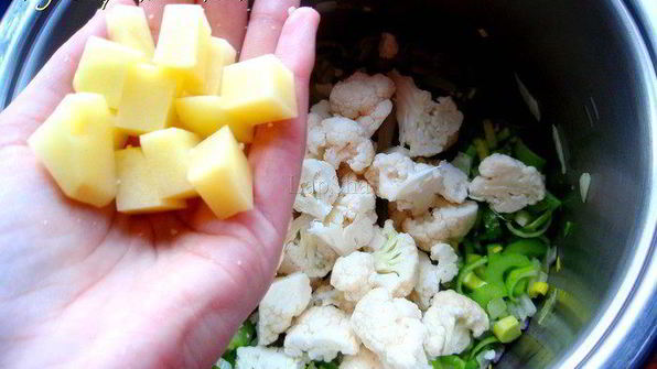 сливочный суп-пюре с овощами и курицей