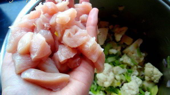 сливочный суп-пюре с овощами и курицей