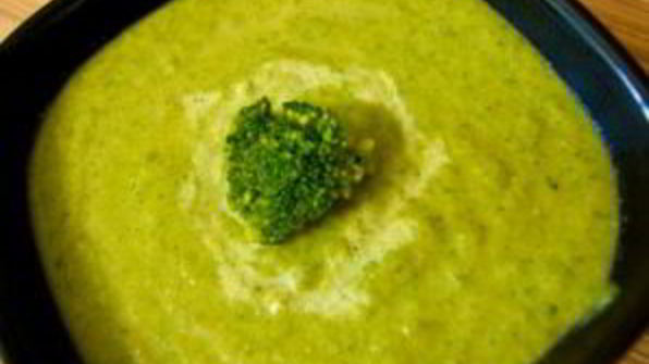 суп-пюре из брокколи и шпината