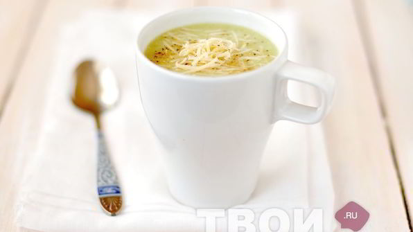 суп-пюре из брокколи с картофелем и сыром