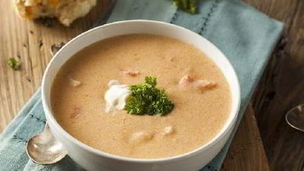 Суп-пюре с семгой и зажаркой