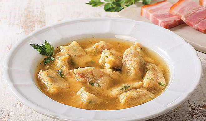 Суп с масляными клецками