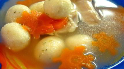 Суп с сырными клецками из манки Детям