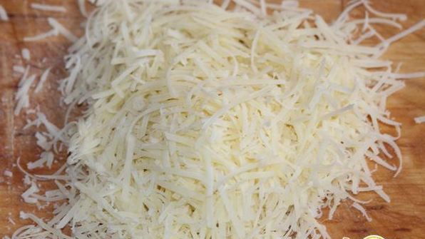 луково-сырный суп с гренками