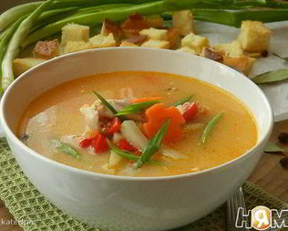 Сырно-томатный суп на курином бульоне