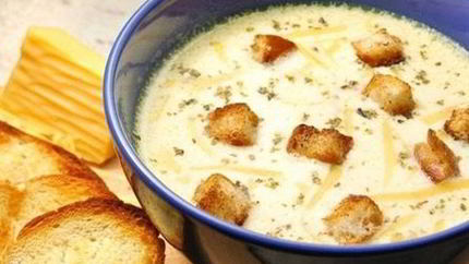 Сырный суп по-французски с курицей и грибами